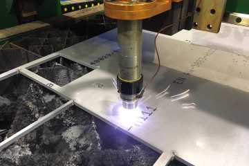 Thermal Dynamics Ultra-Cut 400XT. Thickness: 10mm, plasma gas: N2, Shield: H2O.